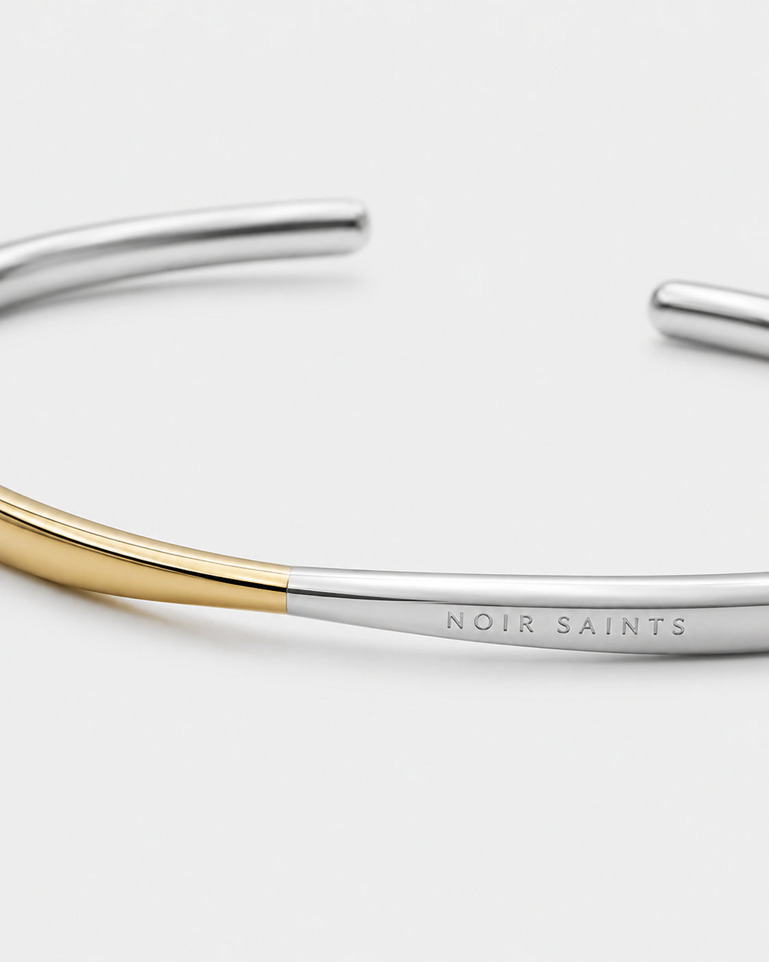 Saint Curve Bracelet